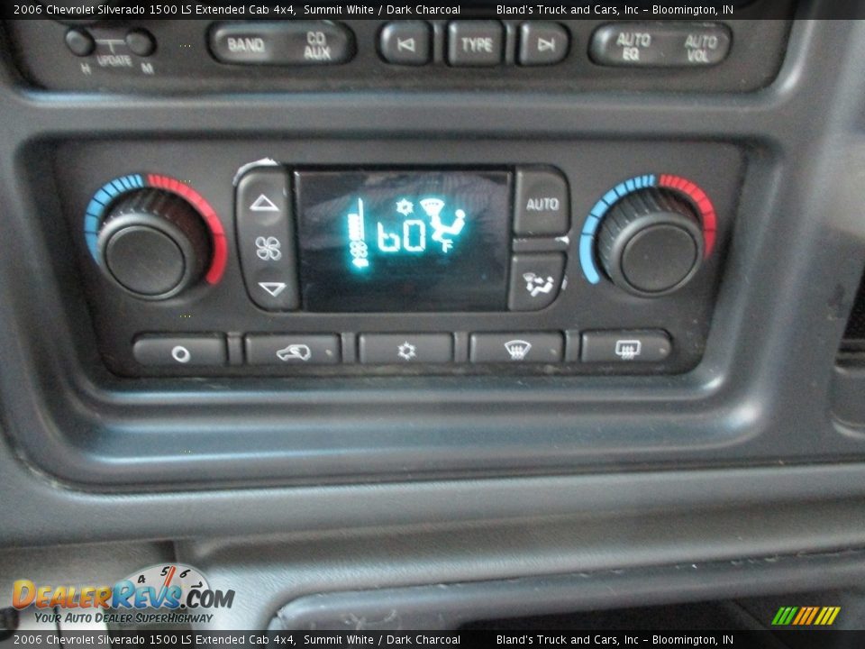 2006 Chevrolet Silverado 1500 LS Extended Cab 4x4 Summit White / Dark Charcoal Photo #13