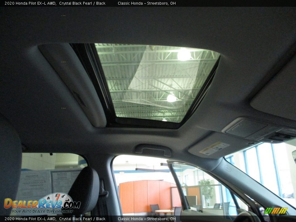 2020 Honda Pilot EX-L AWD Crystal Black Pearl / Black Photo #17
