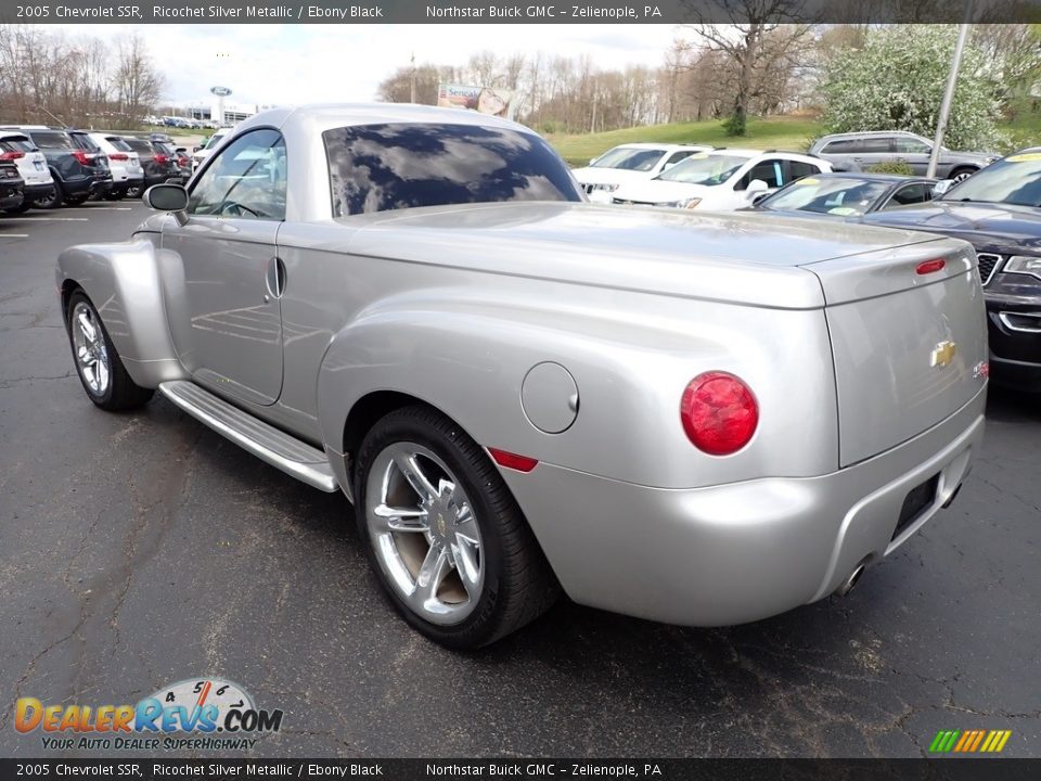 2005 Chevrolet SSR Ricochet Silver Metallic / Ebony Black Photo #3