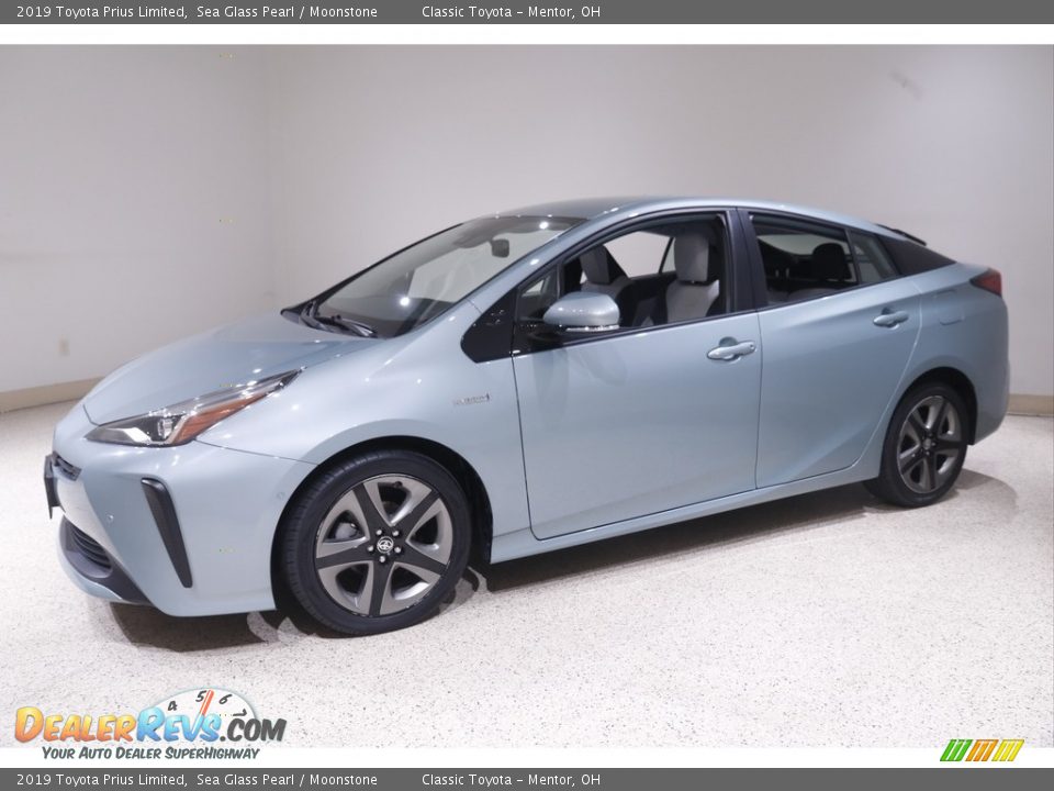 2019 Toyota Prius Limited Sea Glass Pearl / Moonstone Photo #3