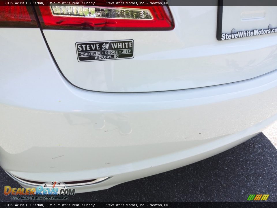 2019 Acura TLX Sedan Platinum White Pearl / Ebony Photo #8