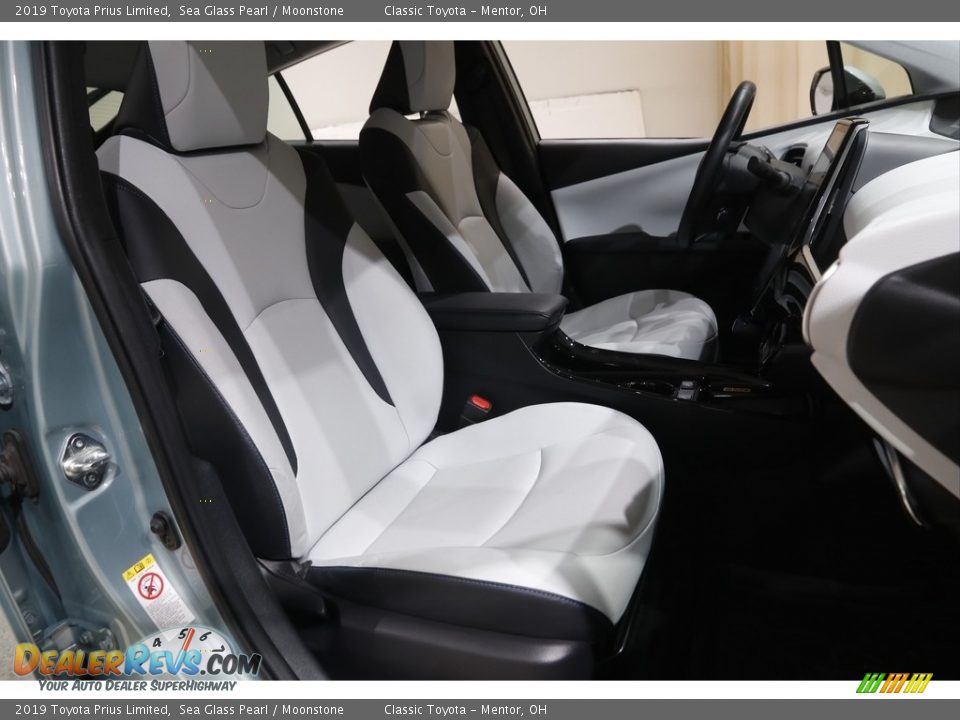 2019 Toyota Prius Limited Sea Glass Pearl / Moonstone Photo #16