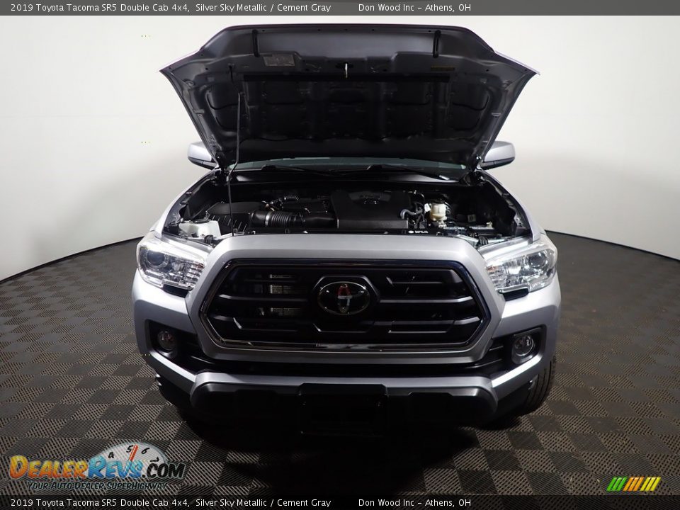 2019 Toyota Tacoma SR5 Double Cab 4x4 Silver Sky Metallic / Cement Gray Photo #6