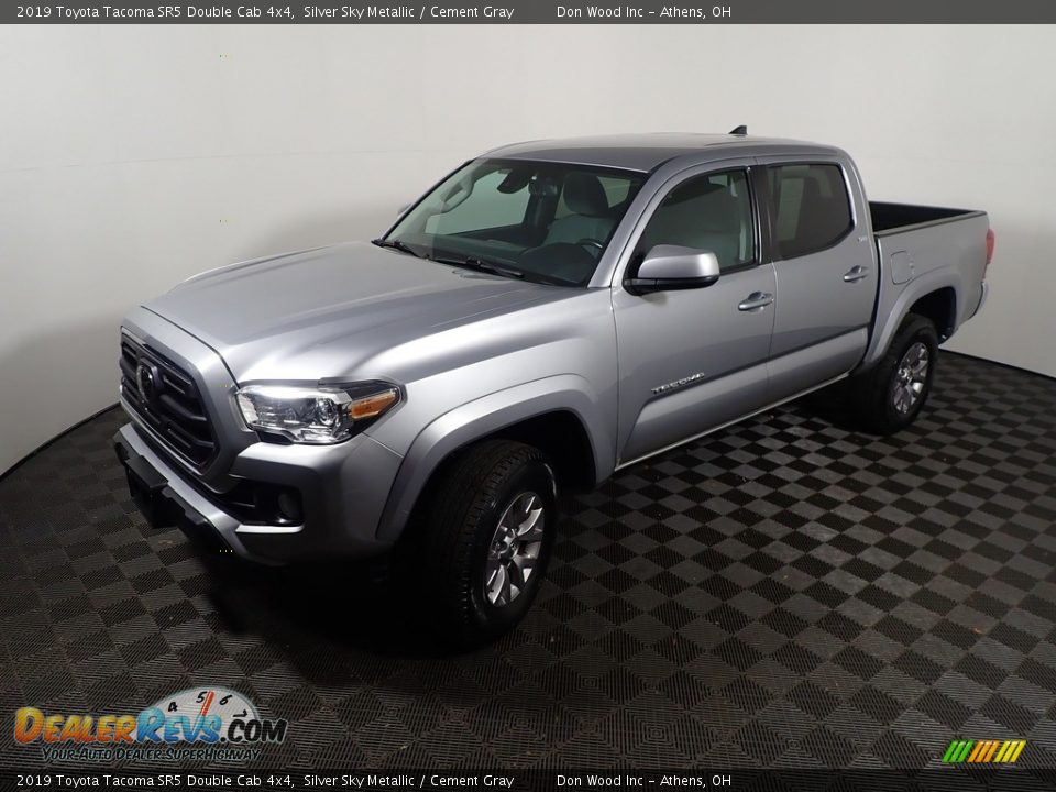 2019 Toyota Tacoma SR5 Double Cab 4x4 Silver Sky Metallic / Cement Gray Photo #9