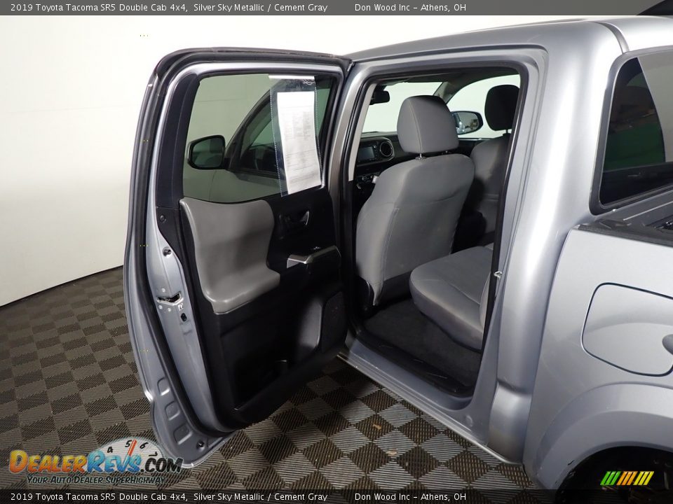 2019 Toyota Tacoma SR5 Double Cab 4x4 Silver Sky Metallic / Cement Gray Photo #34