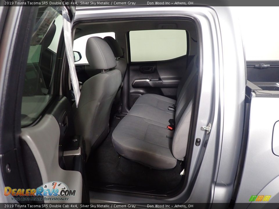 2019 Toyota Tacoma SR5 Double Cab 4x4 Silver Sky Metallic / Cement Gray Photo #35