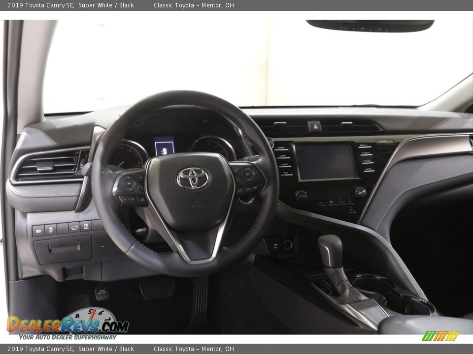 2019 Toyota Camry SE Super White / Black Photo #6