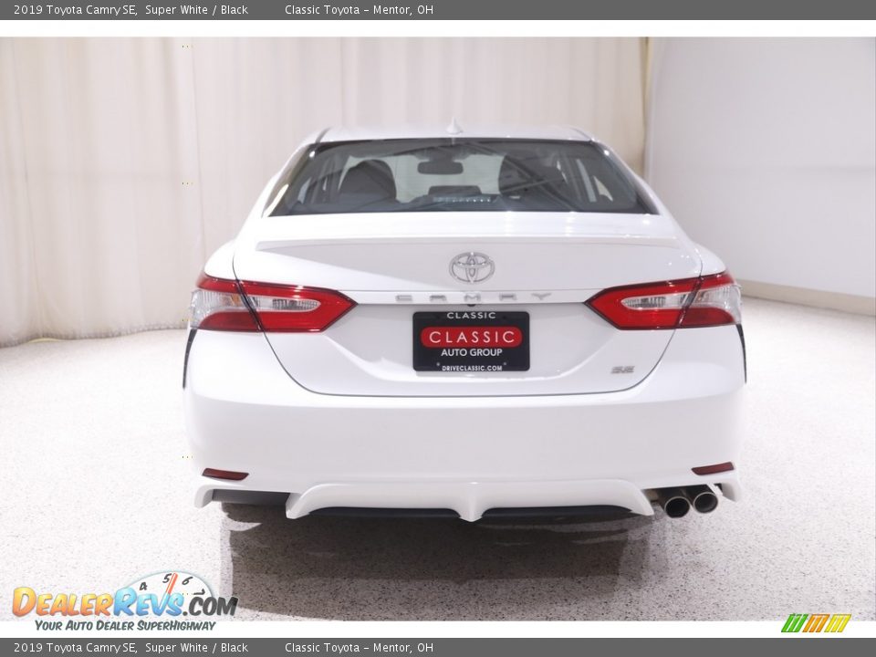 2019 Toyota Camry SE Super White / Black Photo #15