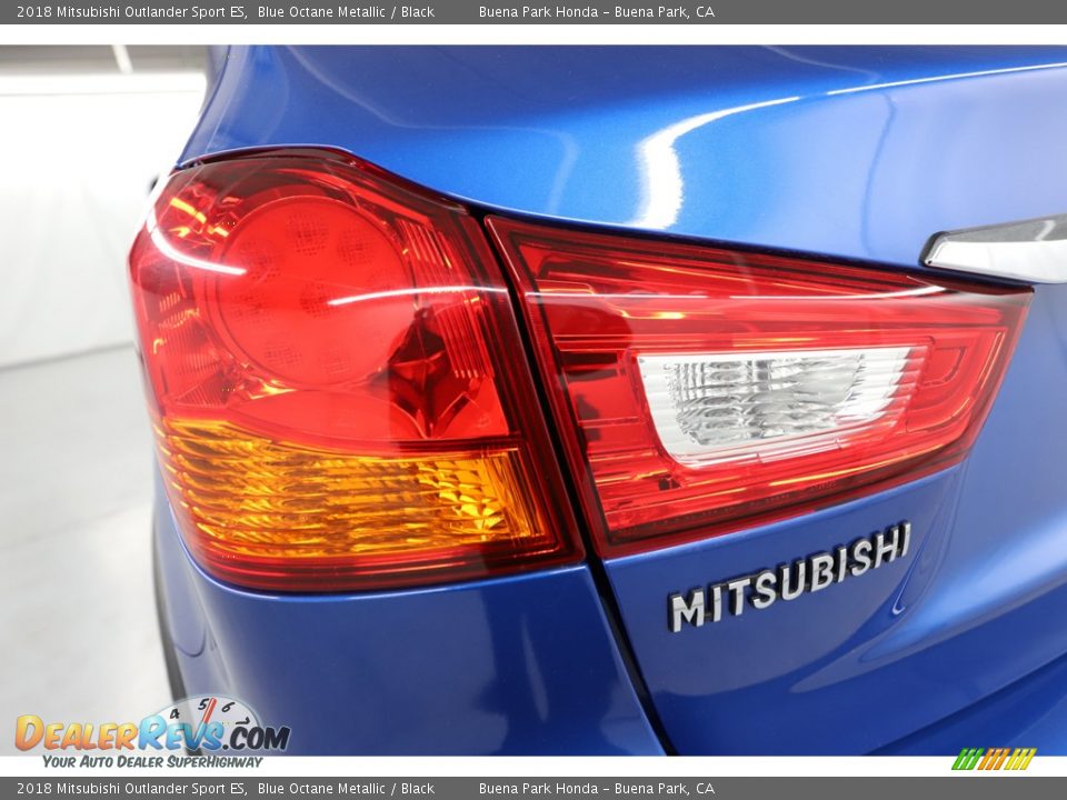 2018 Mitsubishi Outlander Sport ES Logo Photo #12
