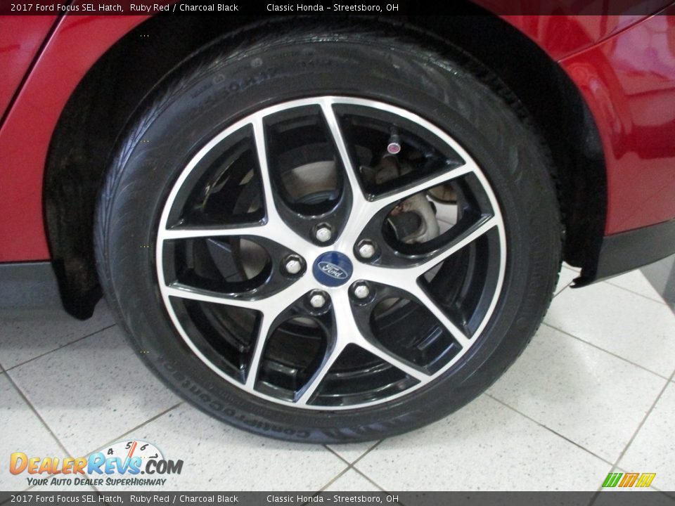 2017 Ford Focus SEL Hatch Ruby Red / Charcoal Black Photo #11