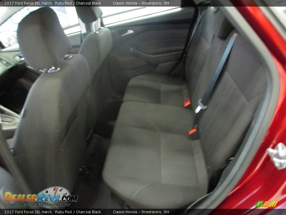 2017 Ford Focus SEL Hatch Ruby Red / Charcoal Black Photo #27
