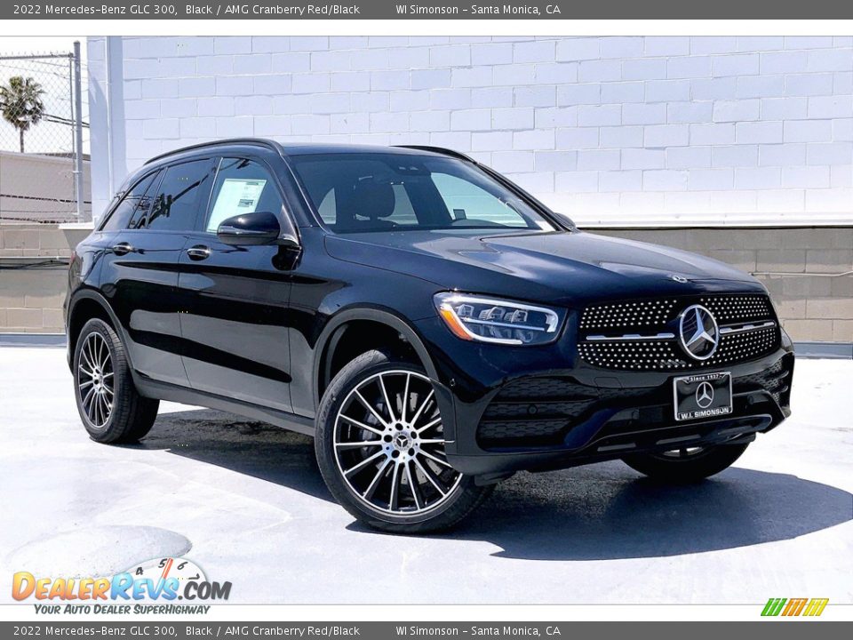 Front 3/4 View of 2022 Mercedes-Benz GLC 300 Photo #12