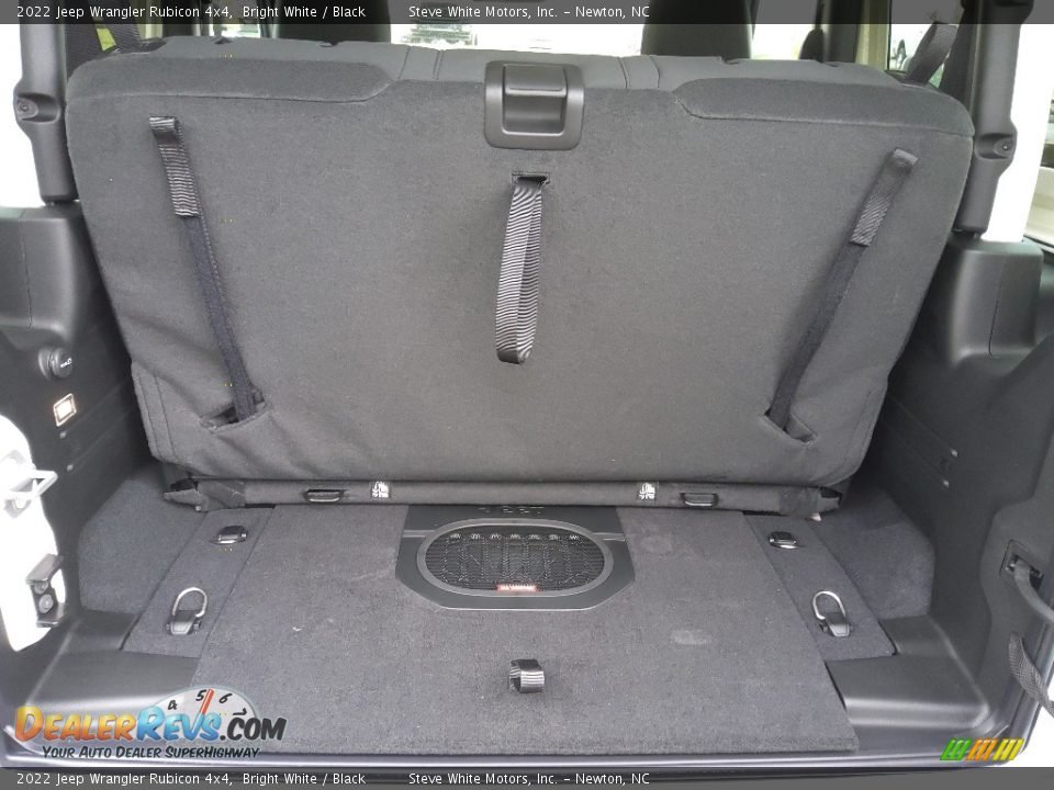 2022 Jeep Wrangler Rubicon 4x4 Trunk Photo #13