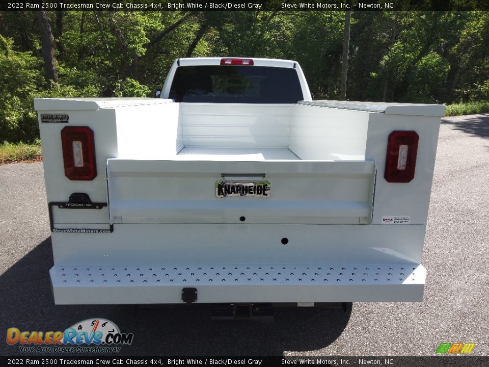 2022 Ram 2500 Tradesman Crew Cab Chassis 4x4 Bright White / Black/Diesel Gray Photo #9