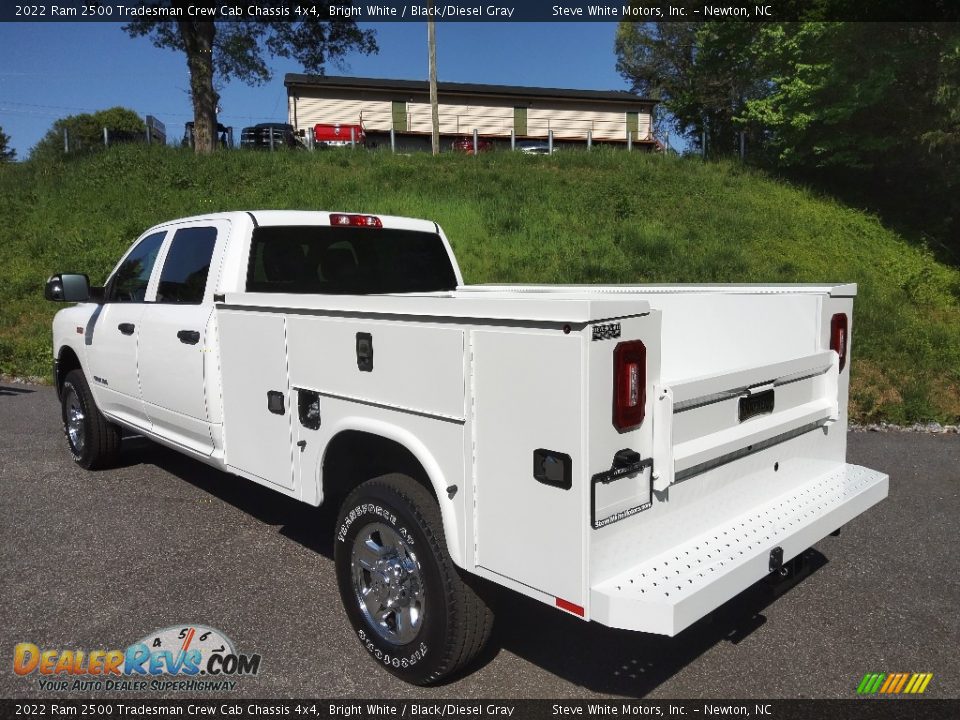 2022 Ram 2500 Tradesman Crew Cab Chassis 4x4 Bright White / Black/Diesel Gray Photo #11