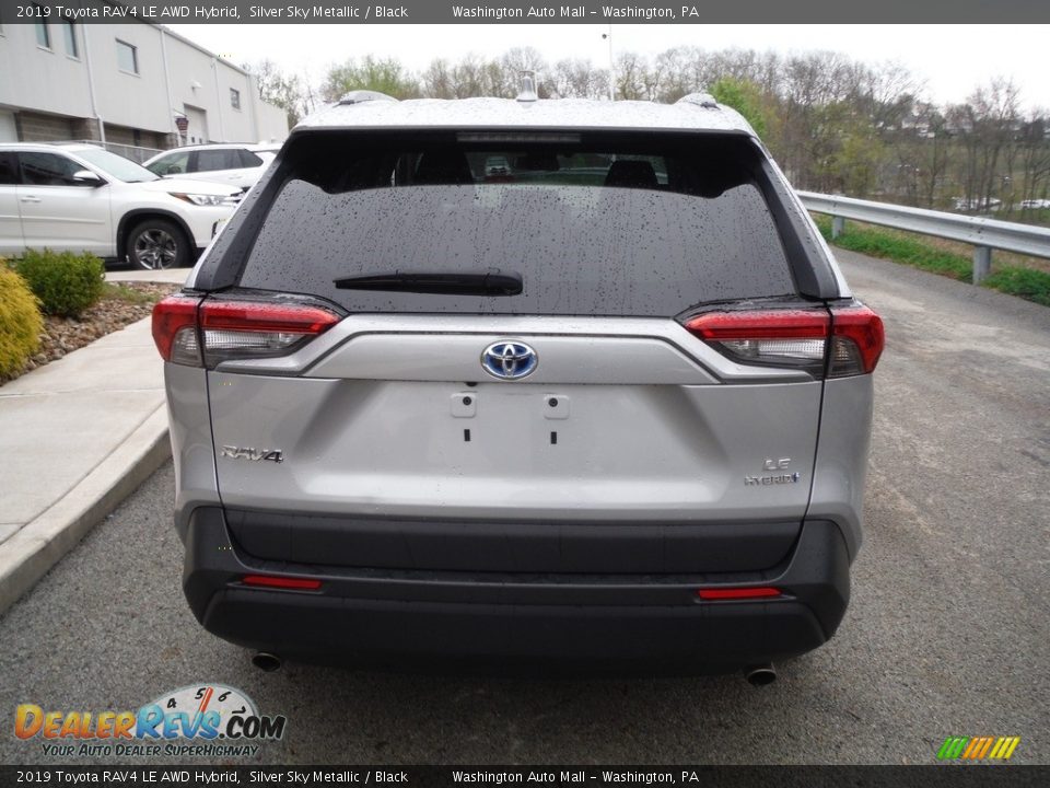 2019 Toyota RAV4 LE AWD Hybrid Silver Sky Metallic / Black Photo #16