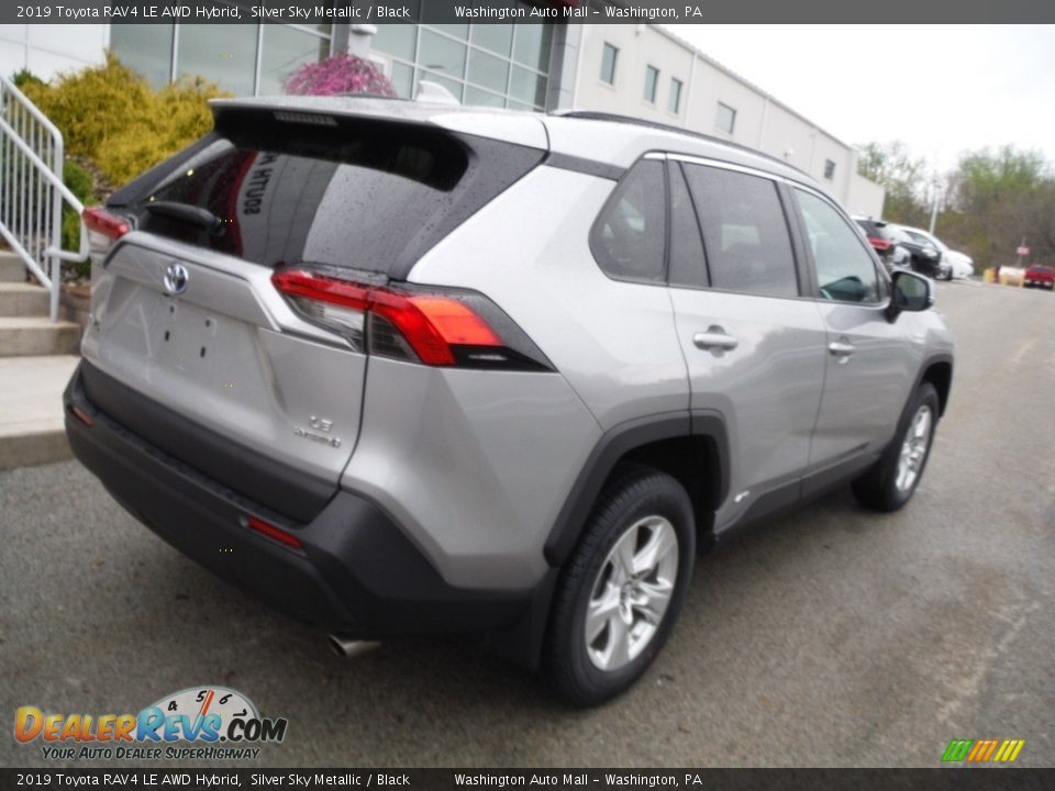 2019 Toyota RAV4 LE AWD Hybrid Silver Sky Metallic / Black Photo #17