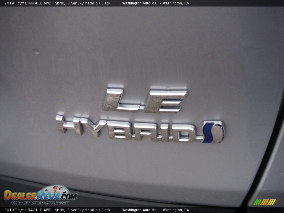 2019 Toyota RAV4 LE AWD Hybrid Silver Sky Metallic / Black Photo #18