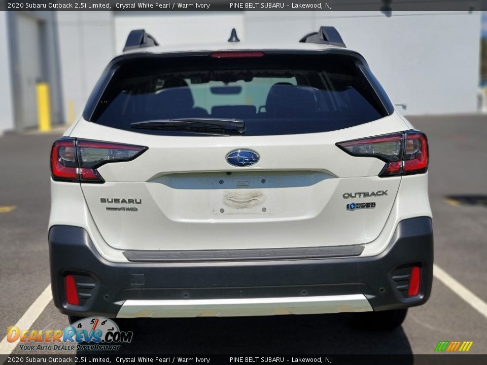 2020 Subaru Outback 2.5i Limited Crystal White Pearl / Warm Ivory Photo #4