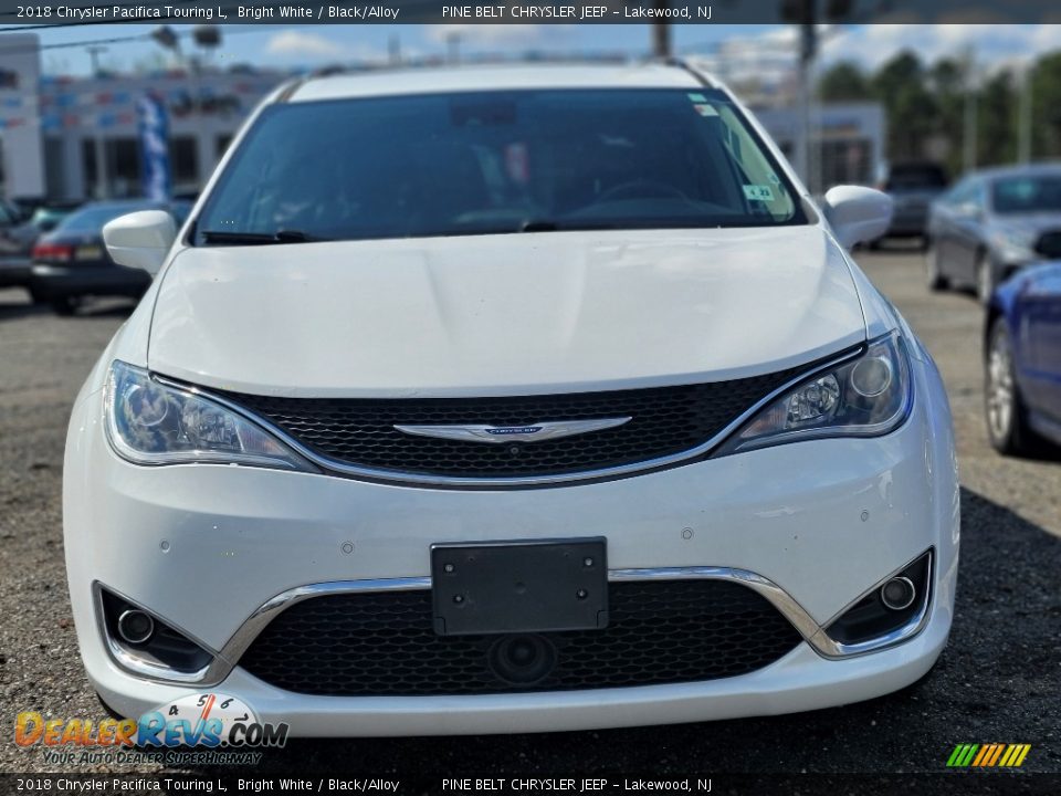 2018 Chrysler Pacifica Touring L Bright White / Black/Alloy Photo #2