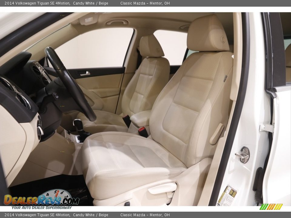 2014 Volkswagen Tiguan SE 4Motion Candy White / Beige Photo #5