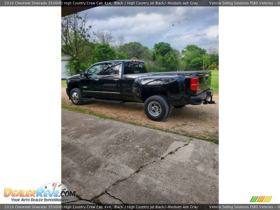 2019 Chevrolet Silverado 3500HD High Country Crew Cab 4x4 Black / High Country Jet Black/­Medium Ash Gray Photo #2