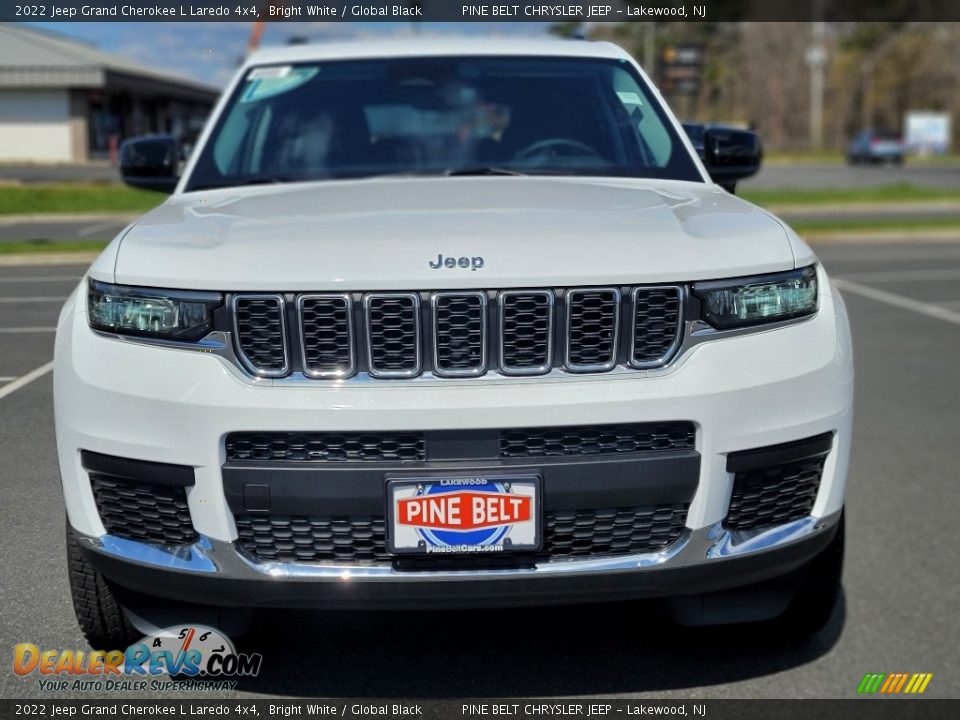 2022 Jeep Grand Cherokee L Laredo 4x4 Bright White / Global Black Photo #3