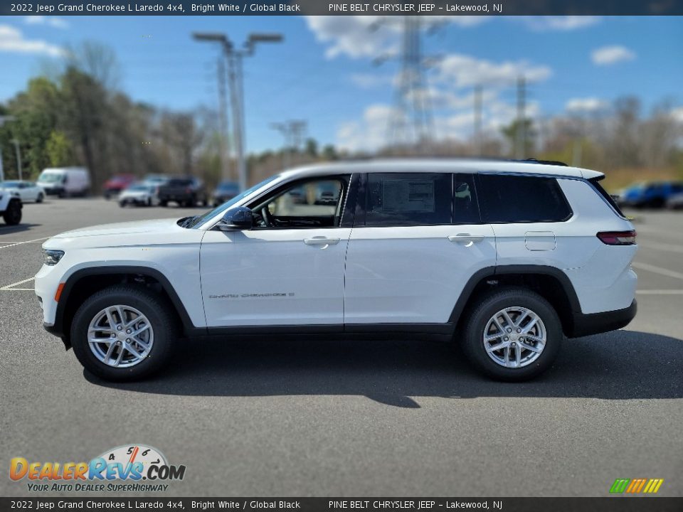 Bright White 2022 Jeep Grand Cherokee L Laredo 4x4 Photo #4