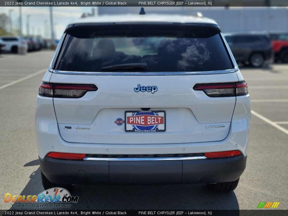 2022 Jeep Grand Cherokee L Laredo 4x4 Bright White / Global Black Photo #7