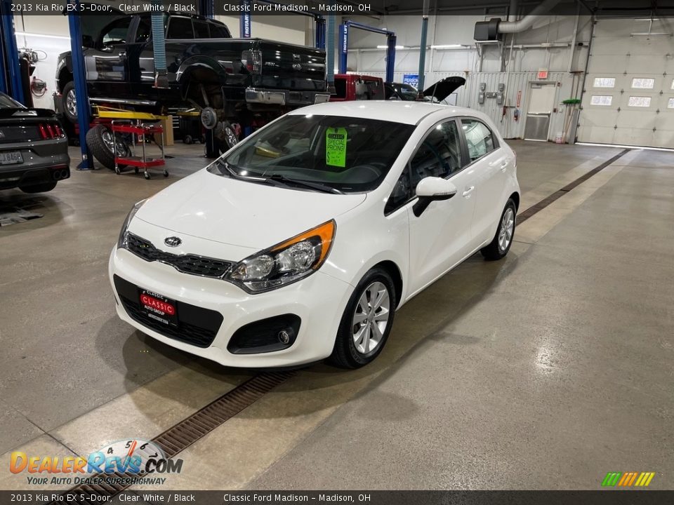 2013 Kia Rio EX 5-Door Clear White / Black Photo #2