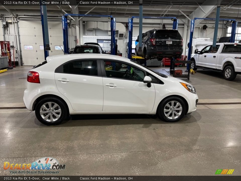 2013 Kia Rio EX 5-Door Clear White / Black Photo #3