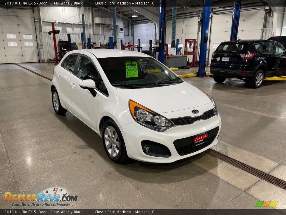 2013 Kia Rio EX 5-Door Clear White / Black Photo #4