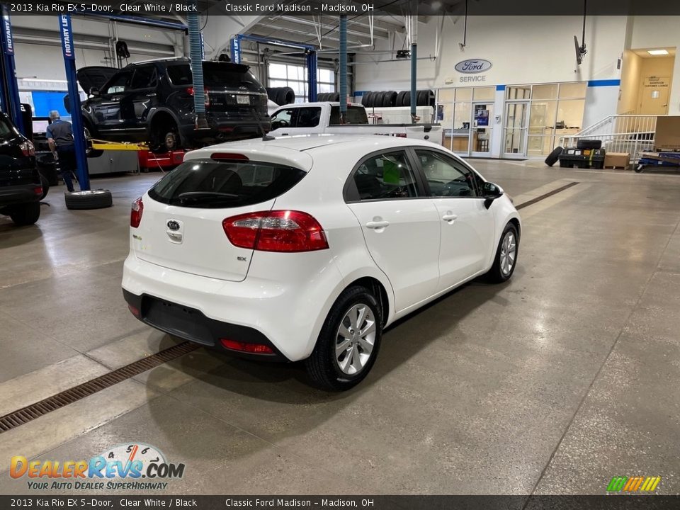 2013 Kia Rio EX 5-Door Clear White / Black Photo #6