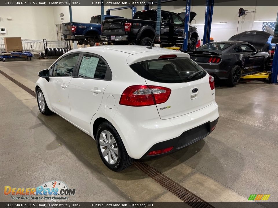 2013 Kia Rio EX 5-Door Clear White / Black Photo #7