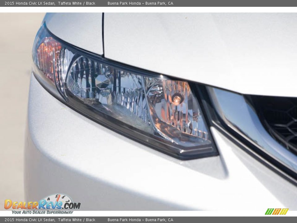 2015 Honda Civic LX Sedan Taffeta White / Black Photo #8