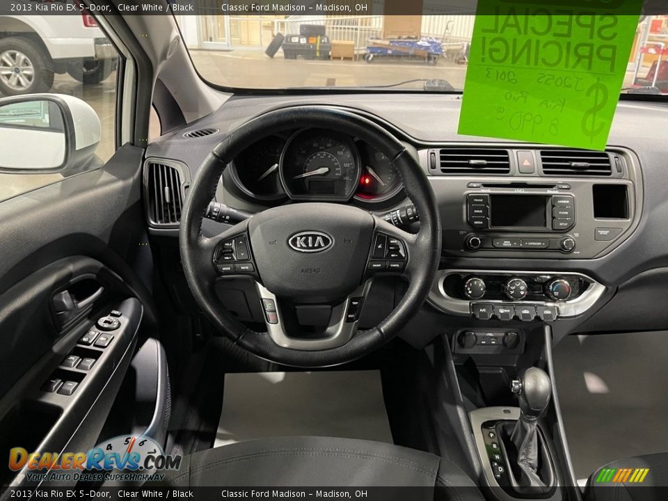 2013 Kia Rio EX 5-Door Clear White / Black Photo #9