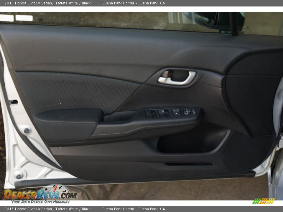 2015 Honda Civic LX Sedan Taffeta White / Black Photo #26
