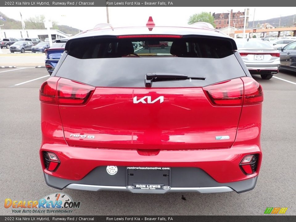 2022 Kia Niro LX Hybrid Runway Red / Charcoal Photo #7
