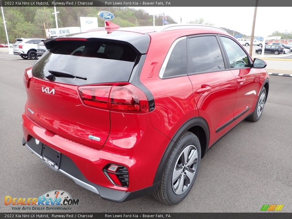 2022 Kia Niro LX Hybrid Runway Red / Charcoal Photo #8