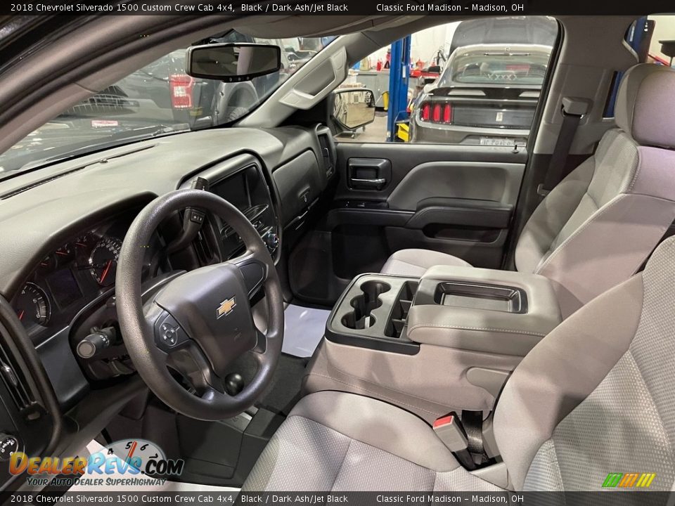 2018 Chevrolet Silverado 1500 Custom Crew Cab 4x4 Black / Dark Ash/Jet Black Photo #10