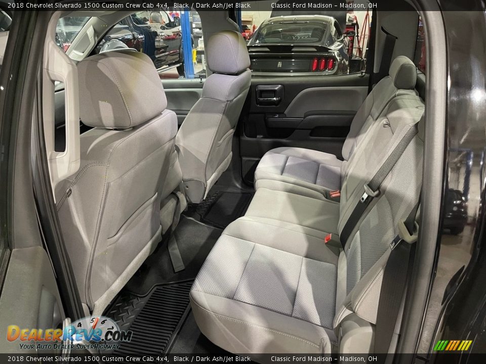 2018 Chevrolet Silverado 1500 Custom Crew Cab 4x4 Black / Dark Ash/Jet Black Photo #12