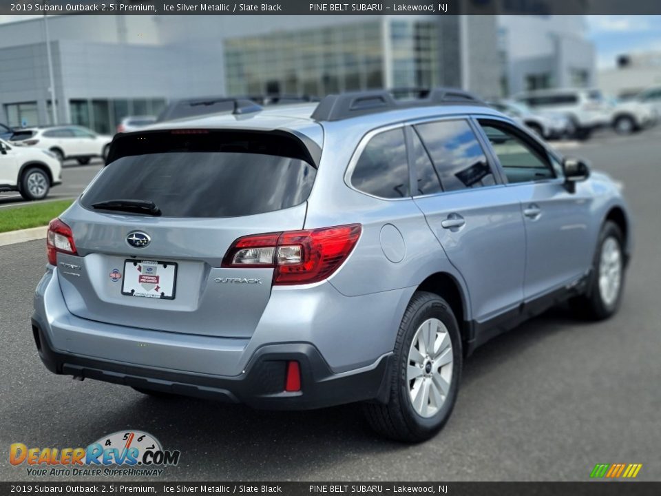 2019 Subaru Outback 2.5i Premium Ice Silver Metallic / Slate Black Photo #18