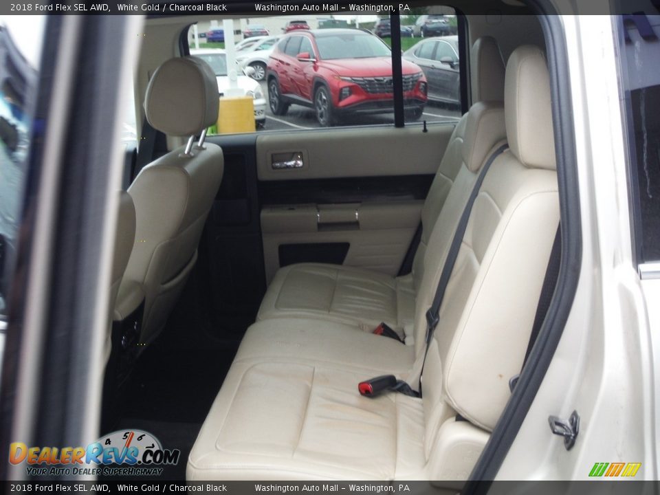 Rear Seat of 2018 Ford Flex SEL AWD Photo #24