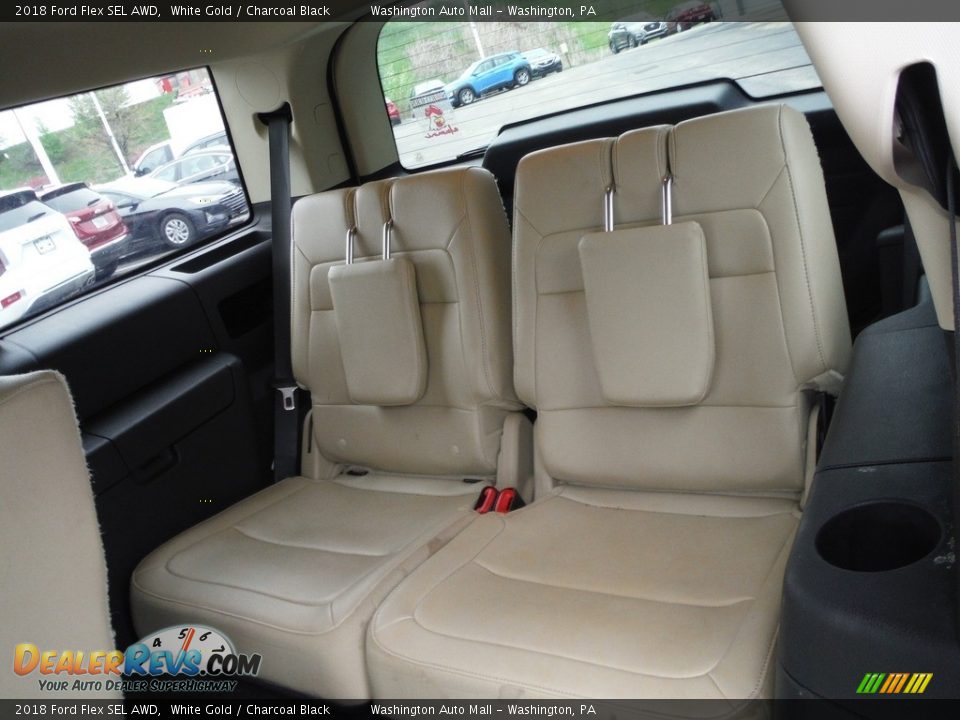 Rear Seat of 2018 Ford Flex SEL AWD Photo #25
