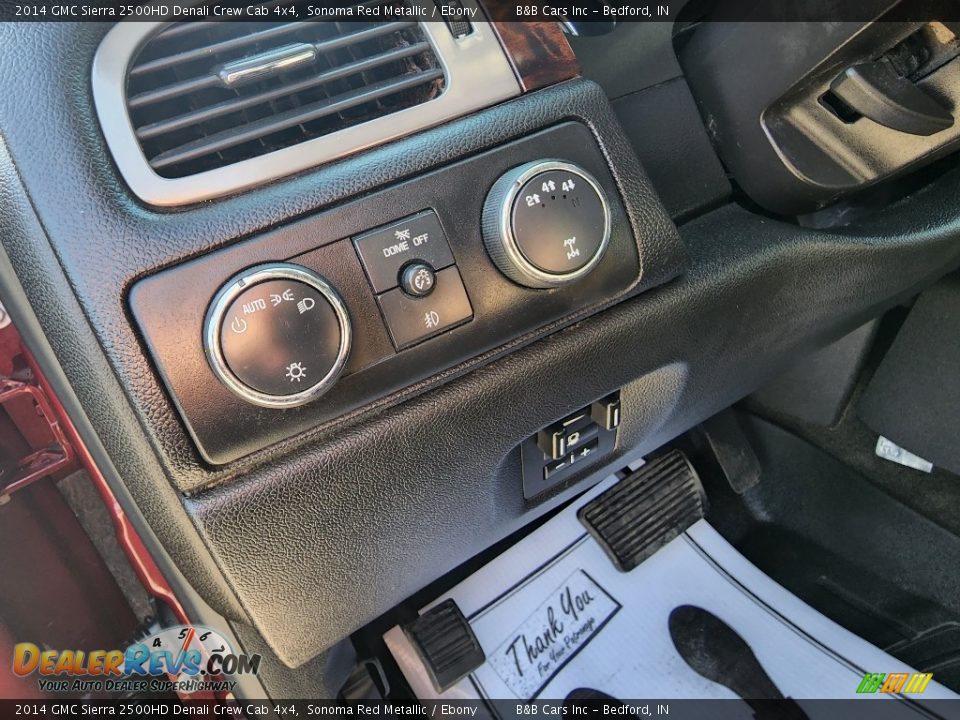 Controls of 2014 GMC Sierra 2500HD Denali Crew Cab 4x4 Photo #12