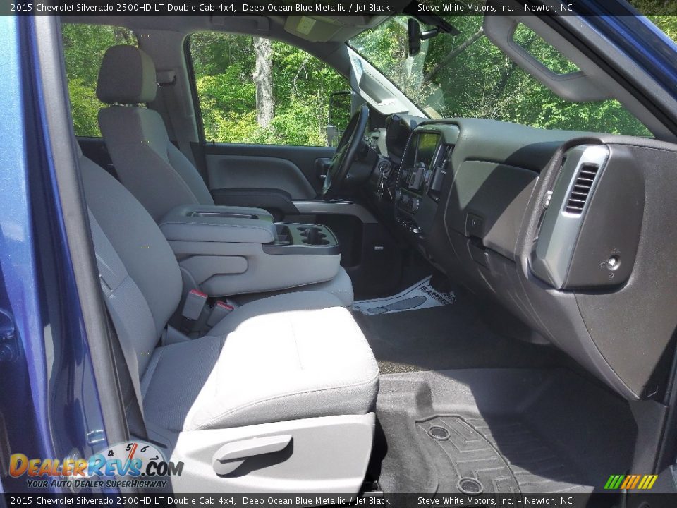 2015 Chevrolet Silverado 2500HD LT Double Cab 4x4 Deep Ocean Blue Metallic / Jet Black Photo #18