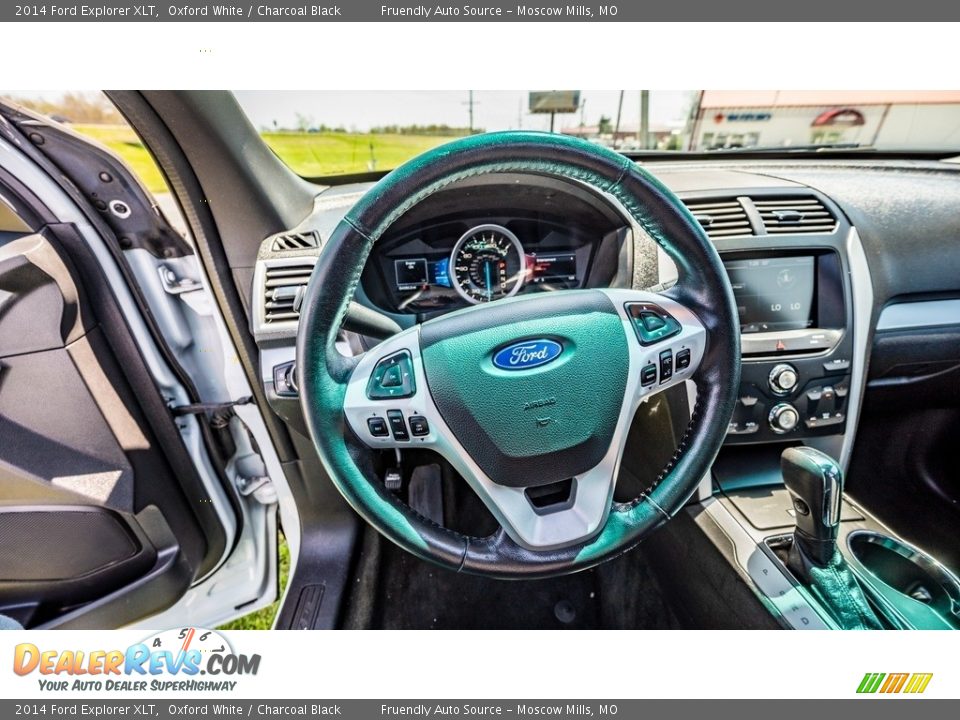 2014 Ford Explorer XLT Steering Wheel Photo #29
