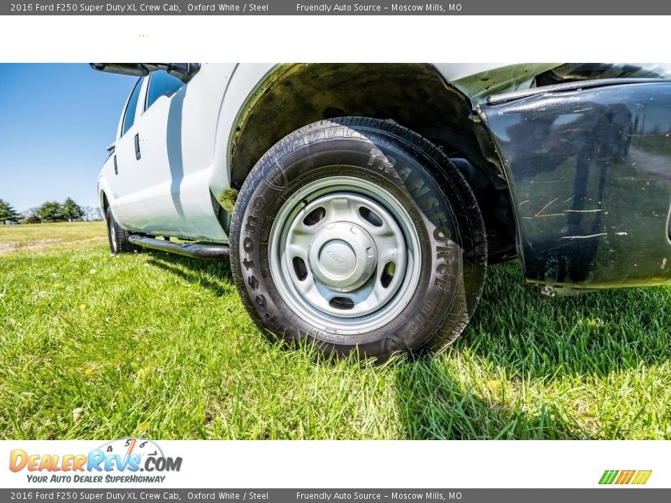 2016 Ford F250 Super Duty XL Crew Cab Oxford White / Steel Photo #2
