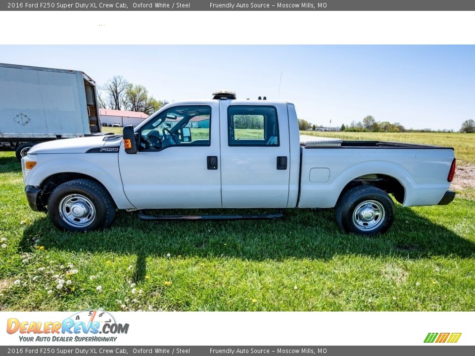 2016 Ford F250 Super Duty XL Crew Cab Oxford White / Steel Photo #3