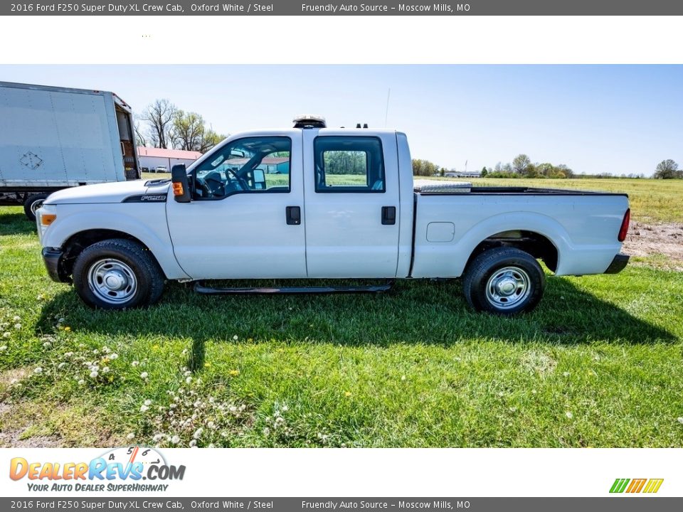 2016 Ford F250 Super Duty XL Crew Cab Oxford White / Steel Photo #8